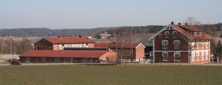 Kråkstad skole ligger i Ski kommune, og er, sammen med Mørk skole, en kombinert barne- og ungdomsskole.