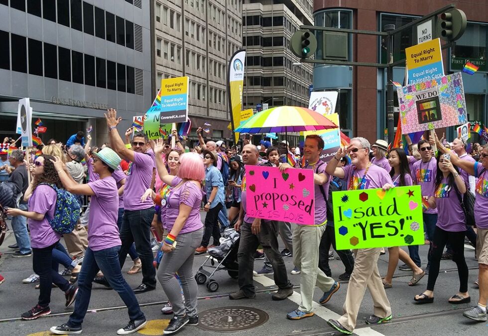 Fra Pride-paraden i San Francisco i 2015, rett etter at amerikansk høyesterett sa at homofile har samme rett til å gifte seg som heterofile.
 Foto: Even Gran