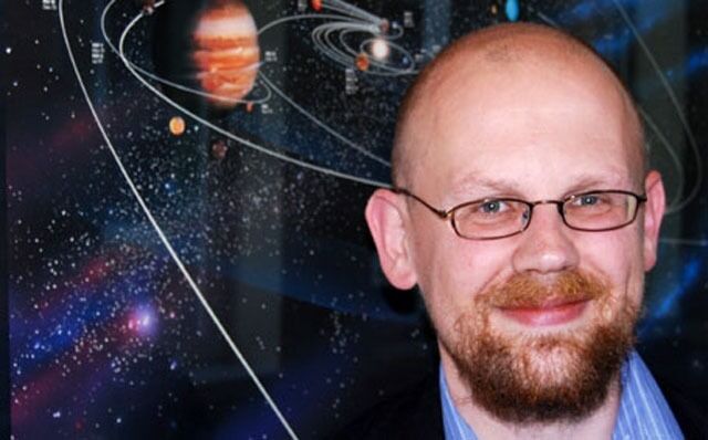 Astrophysics professor Øystein Elgarøy does no longer believe that an Eternal Creator is to be found behind his research.