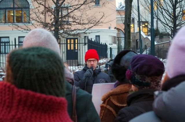 Jens Petter Egenæs holdt nok en gang appell foran den saudi-arabiske ambassaden.
 Foto: Christian Johander