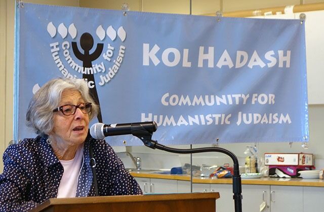 Lederen for de humanistiske jødene i Nord-California, Joyce Lewbin, forteller at jøder på vestkysten i USA ikke har like sterkt samhold som på østkysten.
 Foto: Even Gran