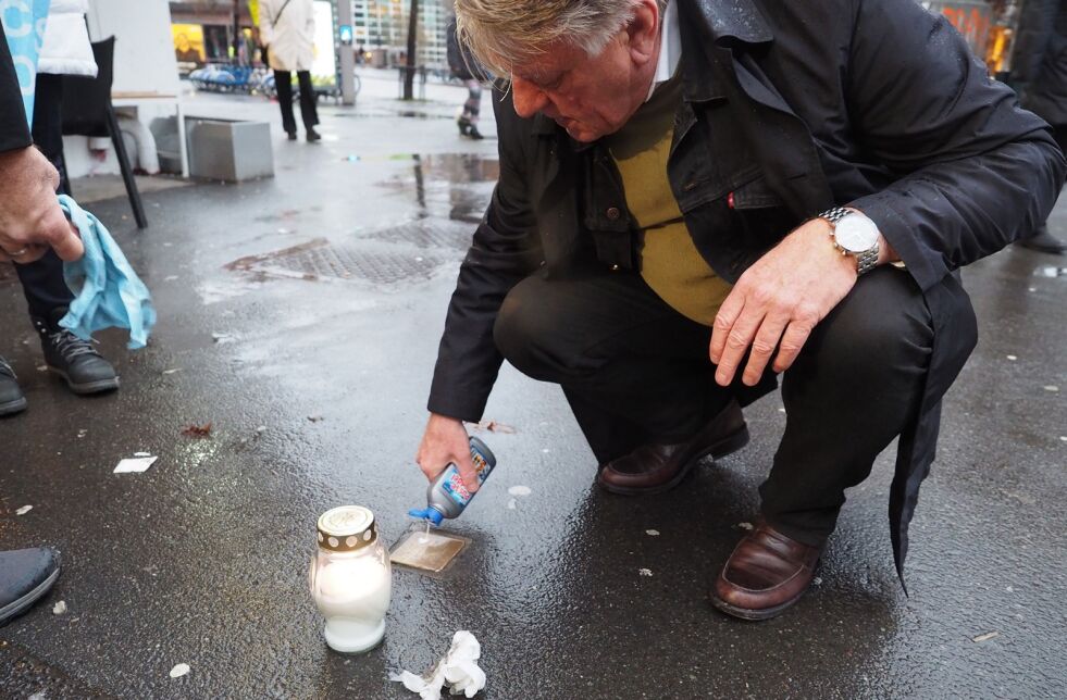 I krysset Brugata - Chr. Krohgsgate ligger det også en enslig snublestein. 
 Foto: Even Gran