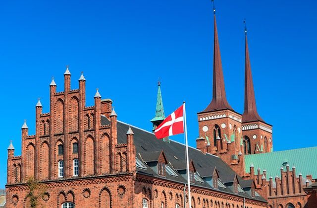 Dansker flest ser ikke poenget med å avvikle statskirkeordningen. De er mer bekymret over muslimer.
 Foto: Microstock