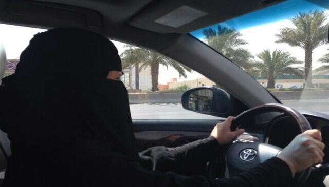 In 2013 ble Iman al-Nafjan og Aziza al-Yousef arrestert etter å ha kjørt gjennom Riyadh, og de ble tvunget til å signere et løfte om aldri å kjøre bil igjen.
 Foto: Eman Al Nafjan