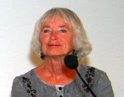 Margaret Skjelbred vokste opp i en streng haugianerfamilie i Vestfold. Les Fritanke.nos intervju med henne i forbindelse med lanseringen av hennes oppvekstskildring Mors bok.