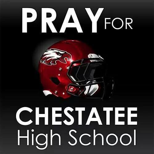 Et annet bilde som spres på nettet til støtte for bønn på Chestatee High School.