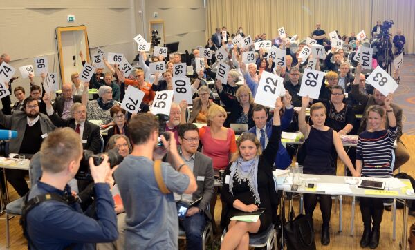 Stort flertall på kirkemøtet for homovigsel i kirken