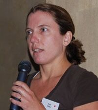 Kate Miller da hun presenterte ideen sin om Charlie's Playhouse for konferansen "Crystal Clear Atheism" i Washington DC, høsten 2007.