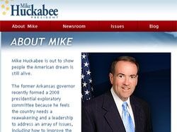 Mike Huckabee baserer valgkampen sin på tre F-er; Faith, Family, Freedom.