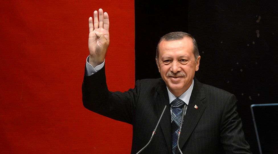 Grunnlovsendringen det skal være folkeavstemning om i Tyrkia, vil gi presidenten Recep Tayyip Erdo&#287;an sterkt utvidede fullmakter og en mulighet til å bli sittende til 2029.
 Foto: Wikimedia commons @ R4BIA.com