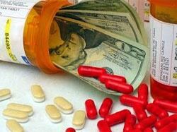 Alternativmedisinen skylder alltid på "big pharma". De påstår at det er den pengegriske legemiddelindustrien som er skyld i at behandlingsformene deres ikke er anerkjent.