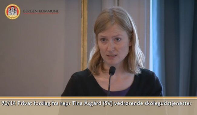 Tina Åsgård (SV) mener Bergen kommune bør stramme inn for å få bedre kontroll på skolegudstjenester i Bergen kommune. Men hun ble stemt ned.