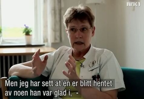 Anne Grete Hoffmann, sykepleier ved St. Lukas Hospice i Danmark er ikke i tvil om at døende pasienter blir hentet av sine kjære til det hinsidige. 

Se hele programmet
