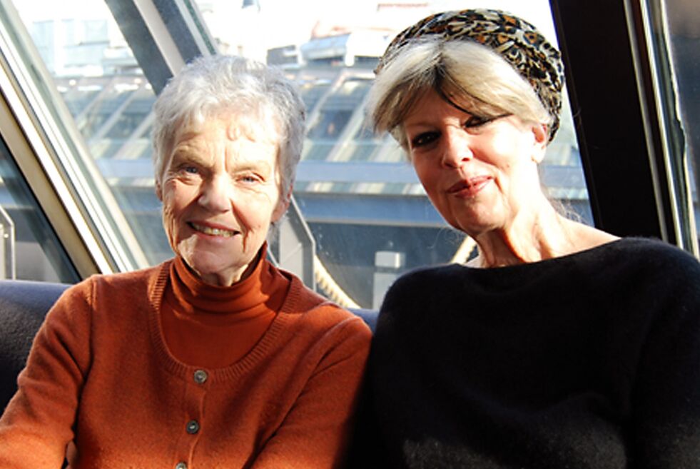 Forfatterne Märta Tikkanen og Susanne Brøgger møtte Fri tanka på Kvinnedagen.
 Foto: Marianne L. L. Melgård