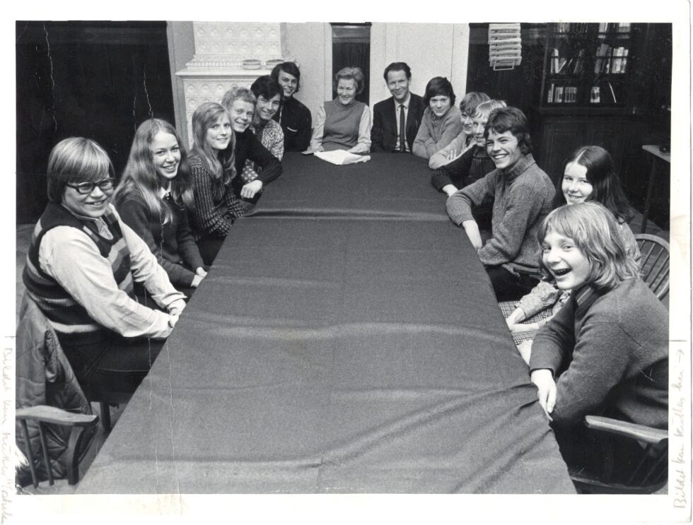 Konfirmasjonskurs på 70-tallet – noen som kjenner seg/noen igjen?
 Foto: Arkivfoto