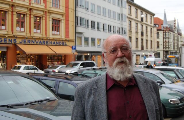 Daniel Dennett mener mennesket har fri vilje selv om vi dypest sett bare er molekyler og atomer. – Vi har en vilje, og den er vår egen, understreker den kjente filosofen. Her fra et besøk i Oslo i 2009.
 Foto: Even Gran
