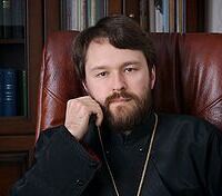 Den russisk-ortodokse erkebiskopen Hilarion Alfeyev har i den siste tiden alliert seg med landets katolikker for å motarbeide det de ser som "sekulær ekstremisme" i Russland.