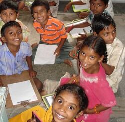 ... som har gått mellom anna til skolebarn i HAMU-støtta prosjekt i India.