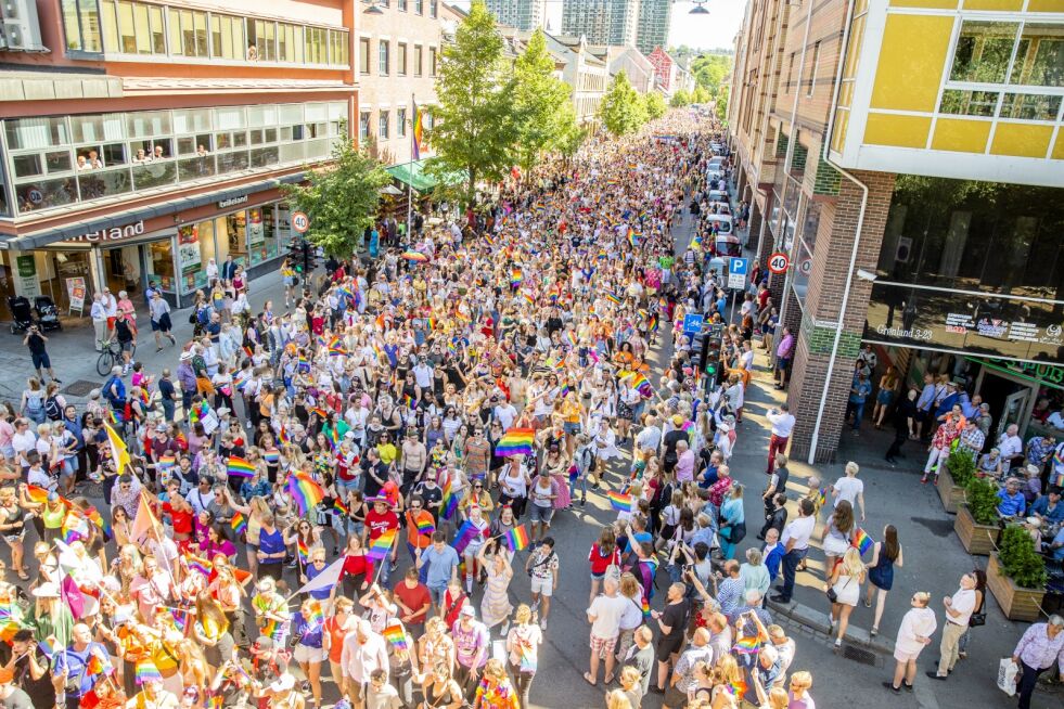 Oslo Pride Parade som gikk fra Grønland til Spikersuppa.
 Foto:  Foto: Stian Lysberg Solum / NTB scanpix